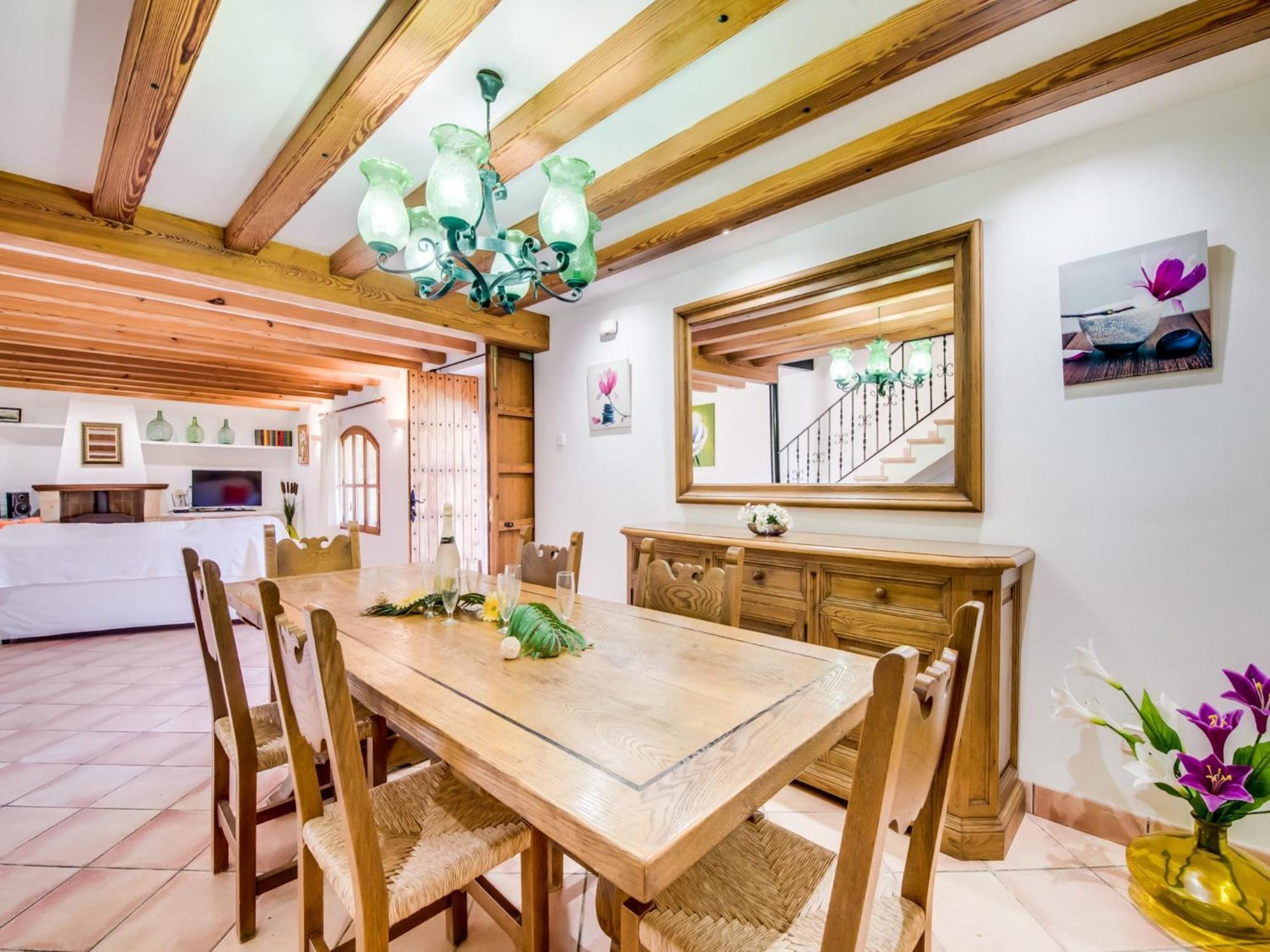 Rural For 8 Guests Ferienhaus